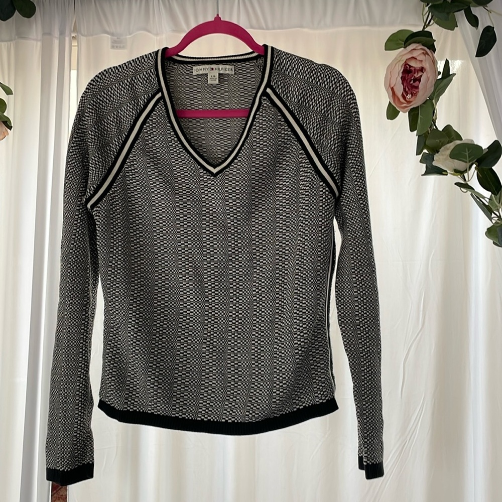 Tommy Hilfiger - Long Sleeved Sweater - Black/White - Size L